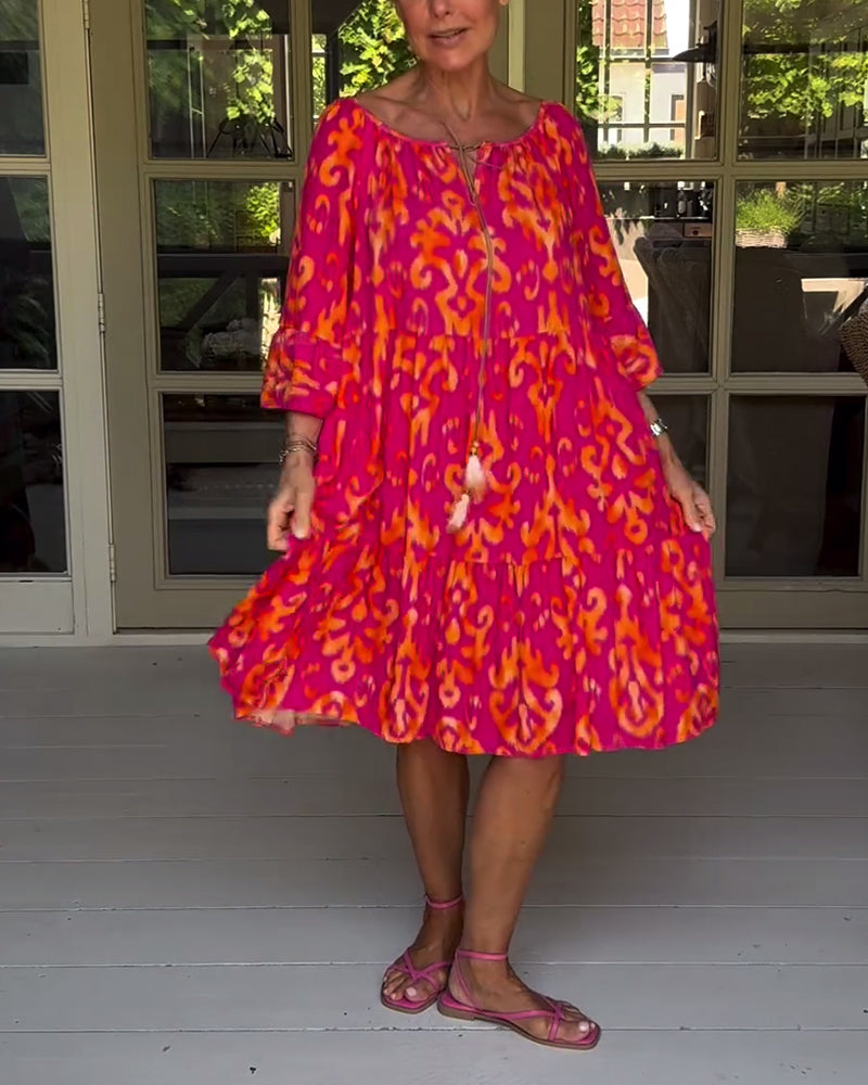 NIPPON™| プリントと七分袖の赤いドレス