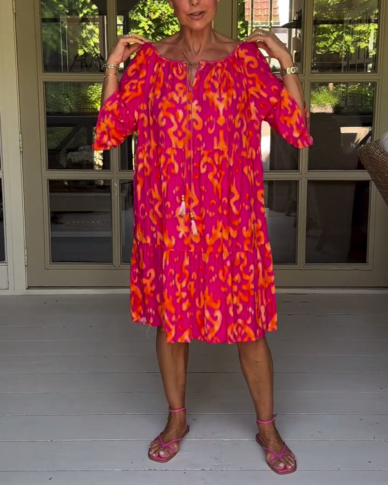 NIPPON™| プリントと七分袖の赤いドレス