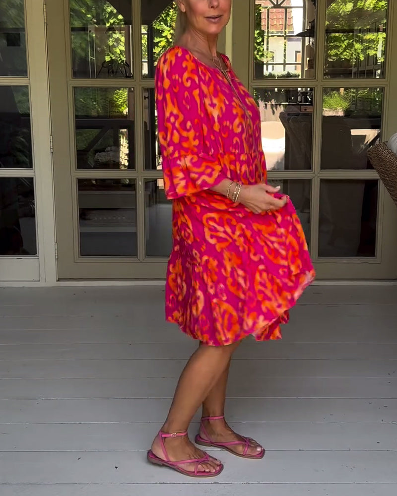 NIPPON™| プリントと七分袖の赤いドレス