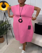 NIPPON™| ブラックの半袖ドレス、「HOPE」モチーフ付き